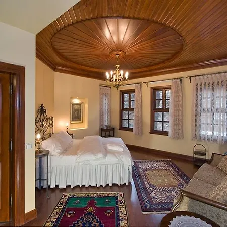 Delight Deluxe Kaucuk (adults Only) מלון 3*